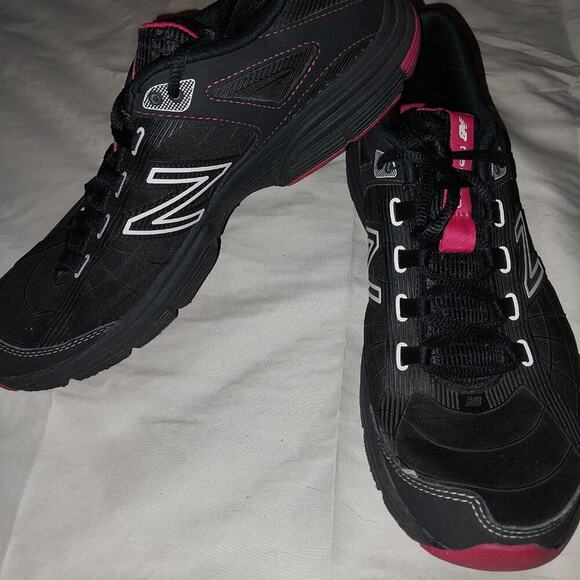 New Balance Training shoe Women's Size 8 1/2 - Picture 2 of 3